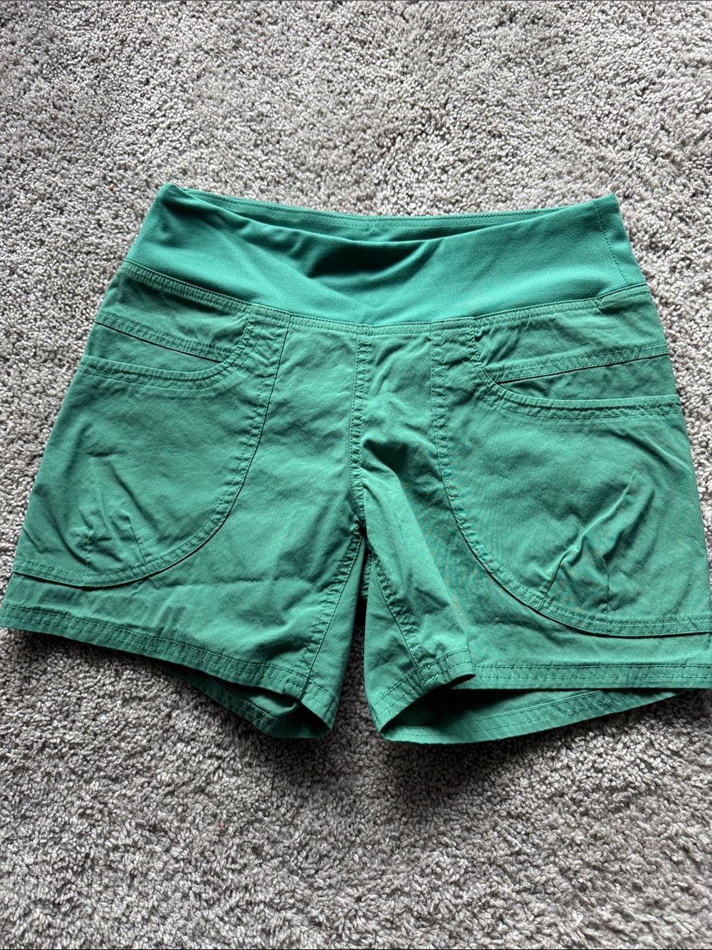 Women’s Green prana small hiking/climbing shorts